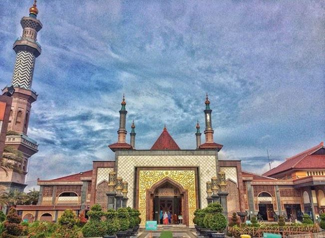 7 Masjid di Indonesia ini peninggalan zaman kerajaan Islam