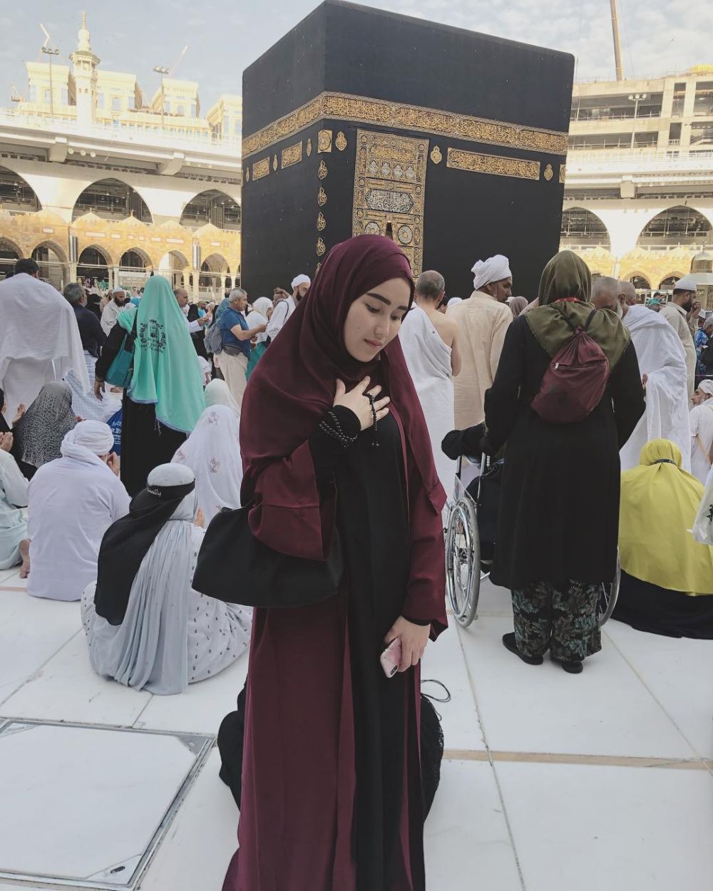 5 Tanggapan santai Ayu Ting Ting saat dikritik netizen