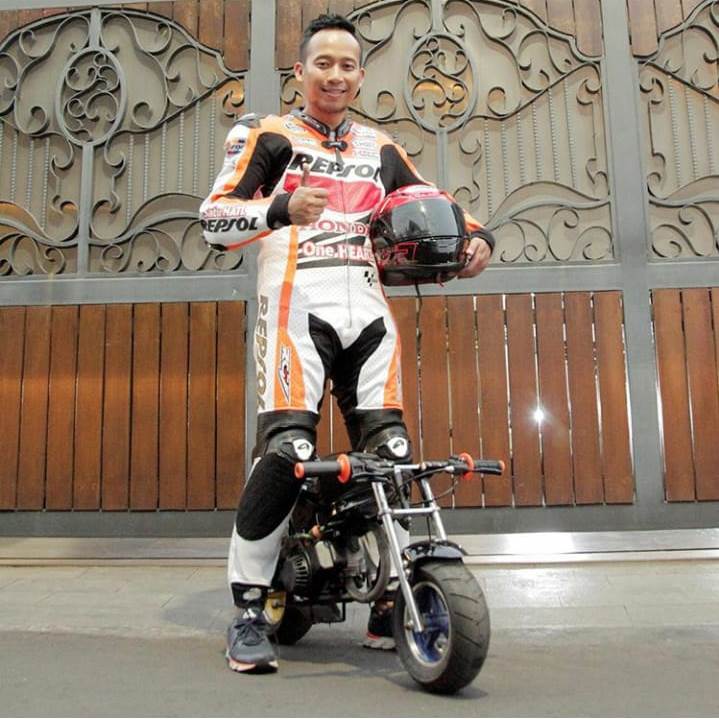12 Parodi Denny Cagur tirukan sosok terkenal, bikin ketawa geli
