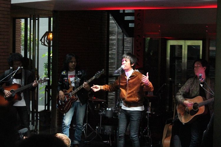 7 Fakta Dibalik Album Keenam D Masiv Sampai Jualan Sendiri Lho