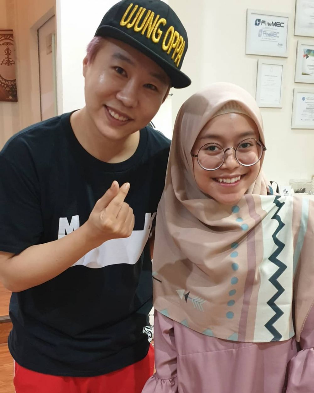 10 Potret Ujung Oppa, YouTuber Korea yang jadi mualaf