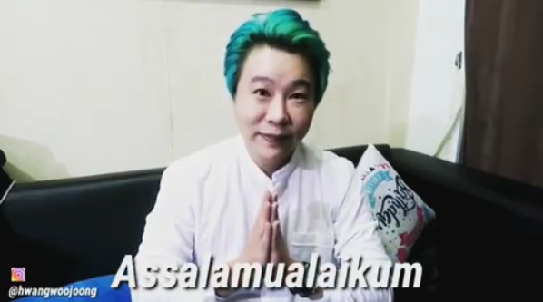 10 Potret Ujung Oppa, YouTuber Korea yang jadi mualaf