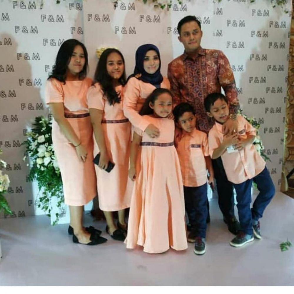 8 Potret Dewi Nurmania, putri Muzdalifah yang disebut mirip Raisa