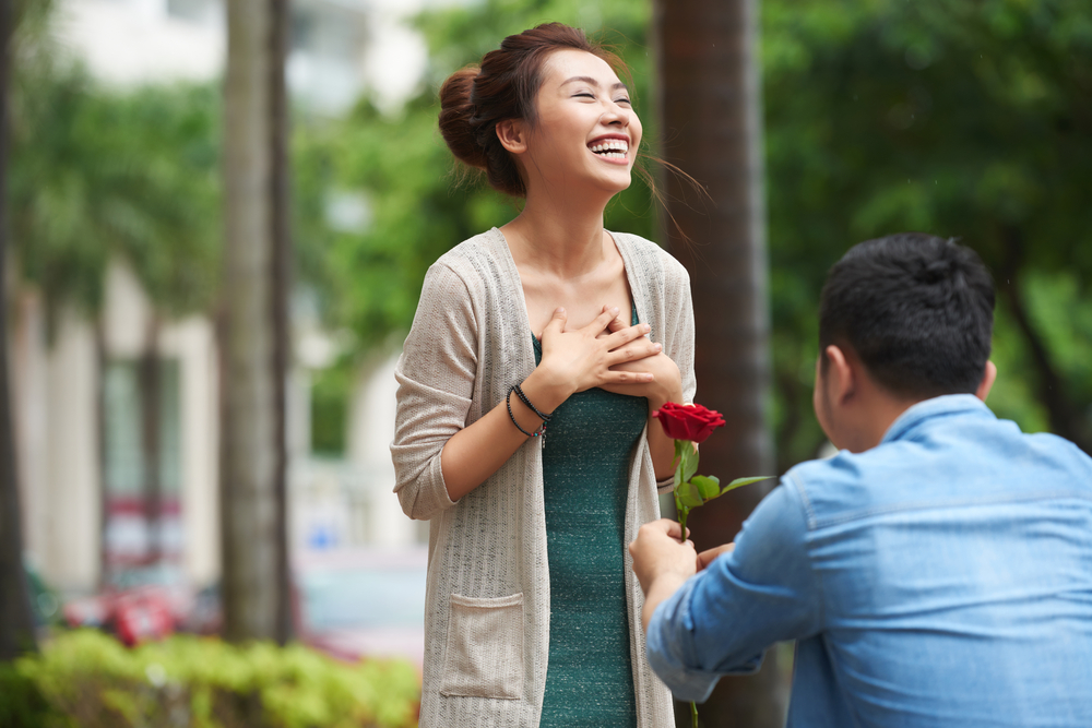 7 Rahasia pria Prancis pikat wanita, cowok Indonesia wajib baca