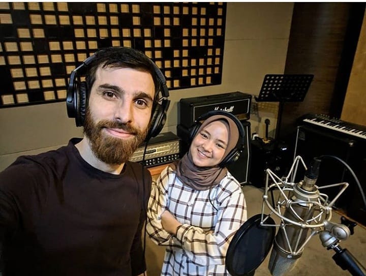 8 Potret Nissa Sabyan bareng musisi Lebanon, rilis lagu duet