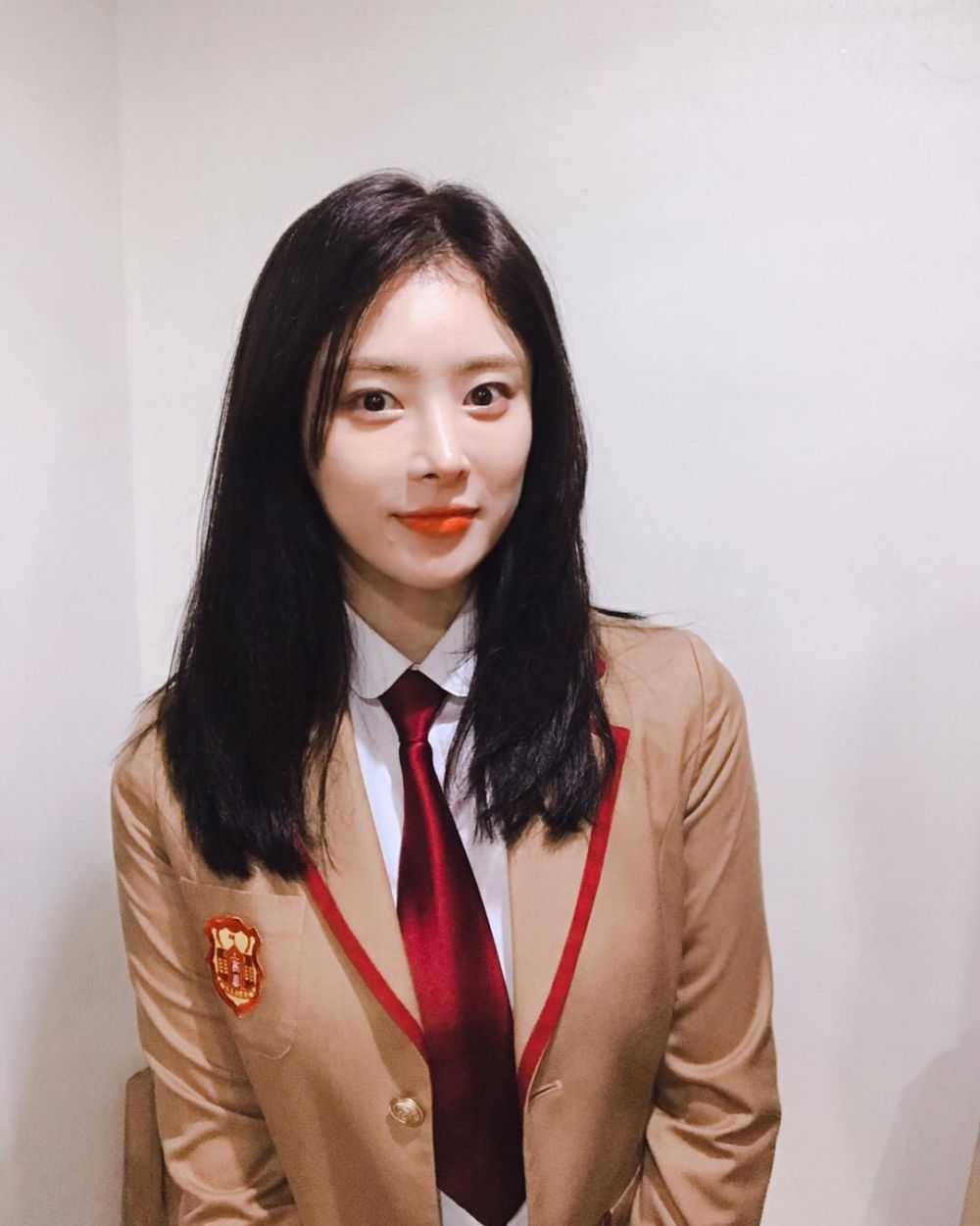 6 Fakta Han Ji Seong, artis Korea yang meninggal dalam kecelakaan maut