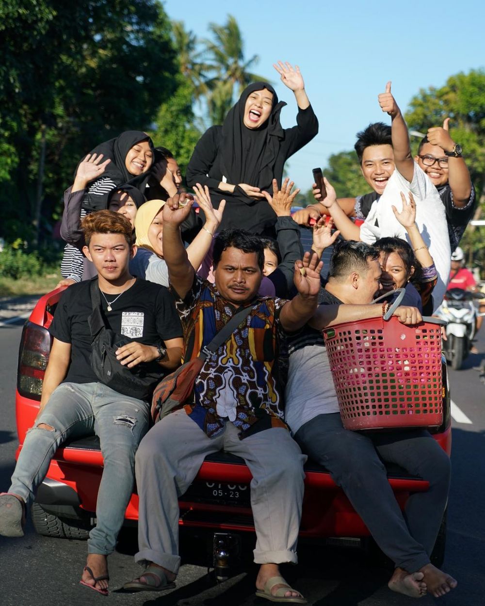 8 Pesona Soimah tampil berhijab, cantiknya makin terpancar