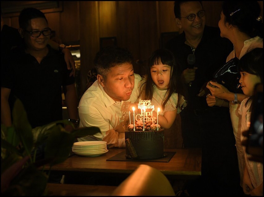 11 Momen perayaan ultah Gading Marten, Sophia Latjuba curi perhatian