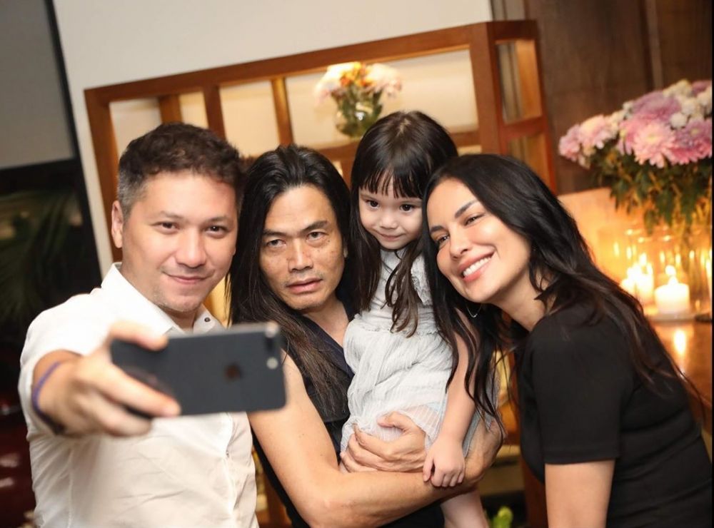 10 Momen kedekatan Gading Marten & Sophia Latjuba, kompak abis