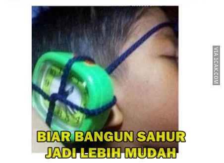 11 Meme lucu alarm sahur 'nggak biasa' ini bikin tepuk jidat