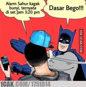 11 Meme lucu alarm sahur 'nggak biasa' ini bikin tepuk jidat