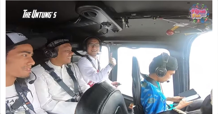 8 Momen seru Arie Untung naik helikopter bareng Ustaz Abdul Somad