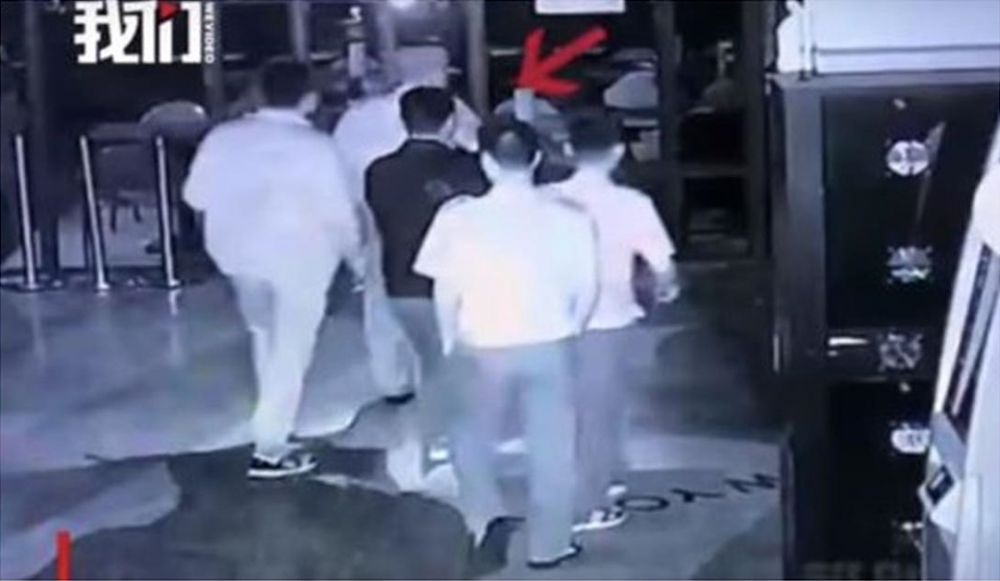 Kelelahan nonton, pria ini tertidur dan terkunci di dalam bioskop