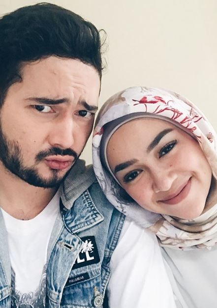 Inspirasi hijab Aryani Fitriana, pemeran Chacha di sinetron Kepompong