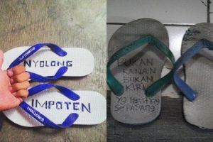Tulisan di 10 sandal ini bikin nggak hilang saat dipakai tarawih