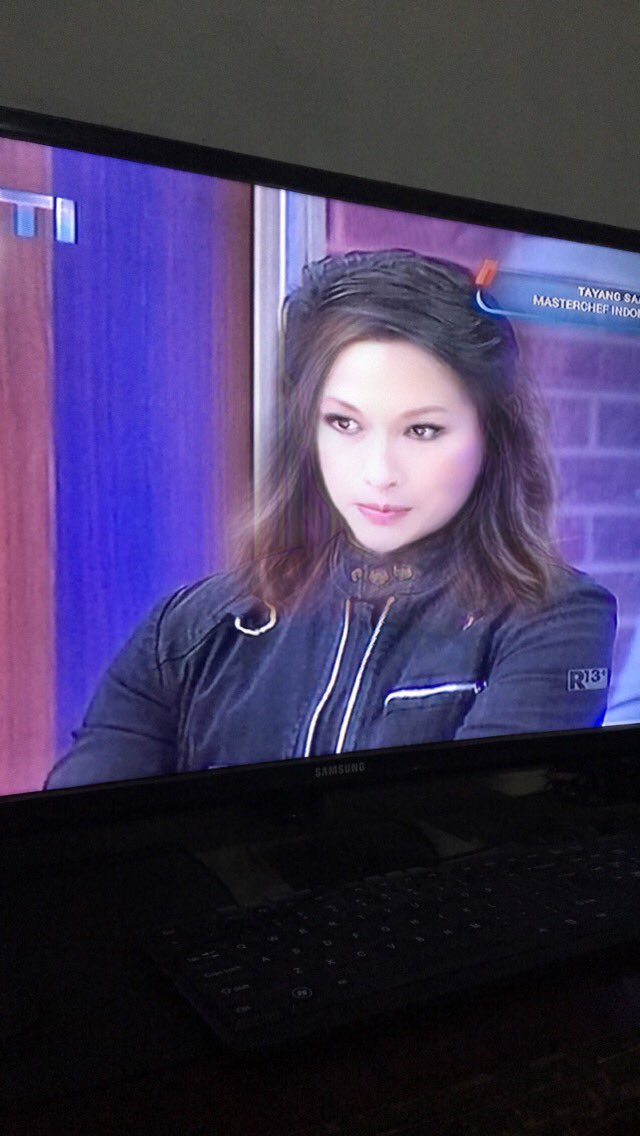 10 Foto juri & peserta MasterChef pakai filter Snapchat, bikin geli