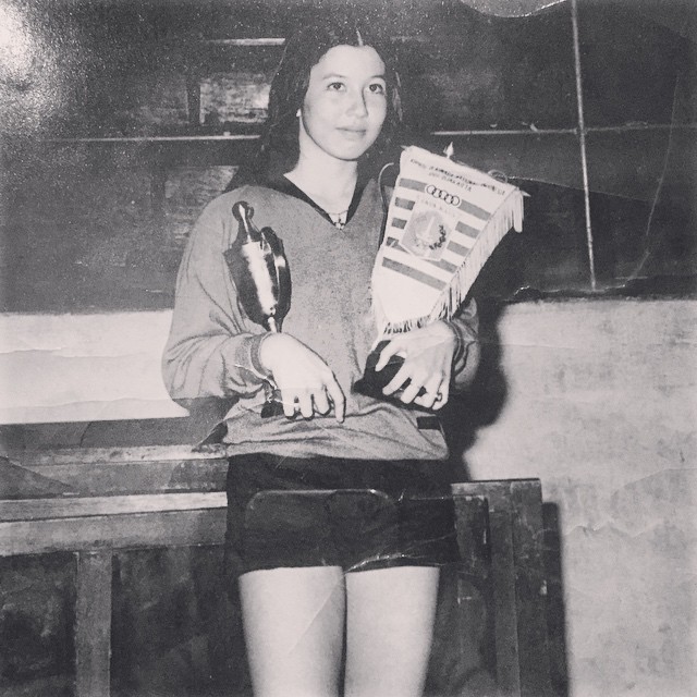 5 Foto lawas ibu Agnez Mo, mantan atlet yang curi perhatian