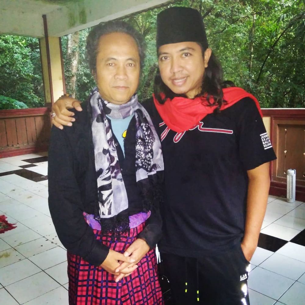 8 Potret terbaru Ki Joko Bodo, paranormal yang kini hijrah