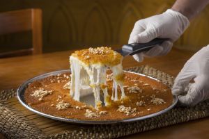Resep kunafa, hidangan penutup Arab yang khas Ramadan