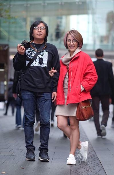 Jarang terekspos, ini 10 momen mesra Ari Lasso dan istrinya