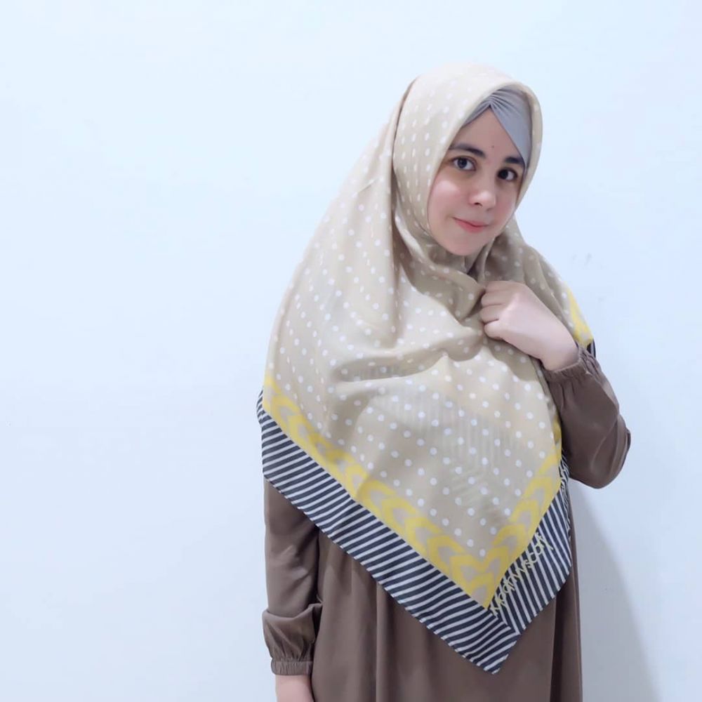 4 Seleb ini dikabarkan dekat Stuart Collin, terbaru Kimmy Melissa