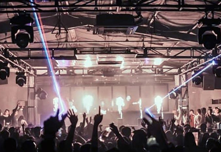 6 Fakta ajang keren musisi EDM yang berkelas dunia, ada DJ battle lho 