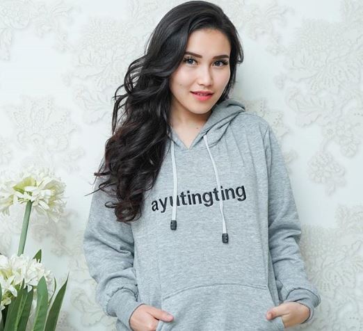 14 Seleb ini kembali langsing kurang dari 3 bulan melahirkan