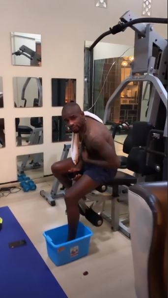 Setahun menikah, ini 10 potret anniversary Kimmy Jayanti & Greg