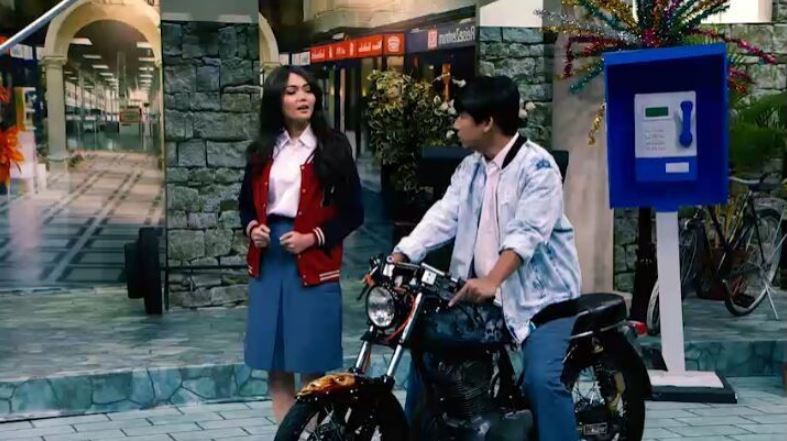 10 Transformasi Rina Nose tirukan pose seleb Indonesia, kocak abis