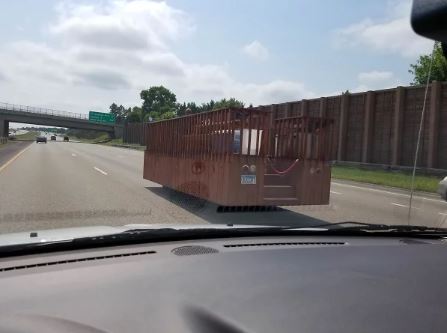 15 Potret absurd di jalan raya ini bikin heran