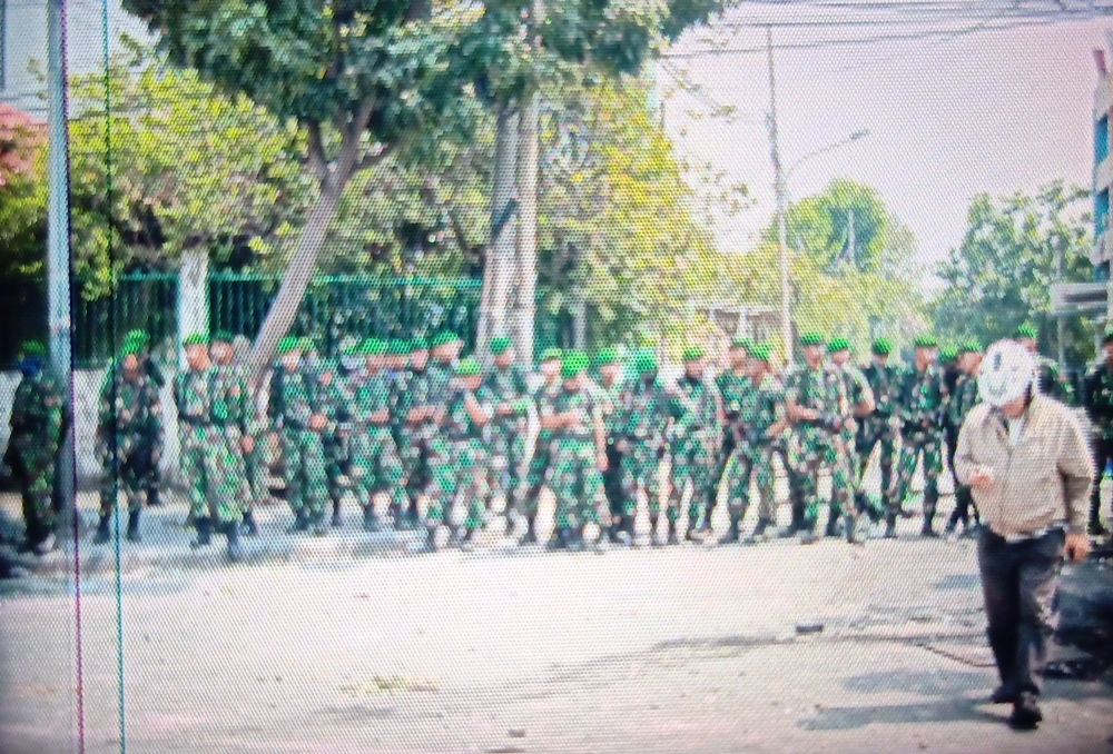TNI datang, rusuh di Jalan Jatibaru mereda