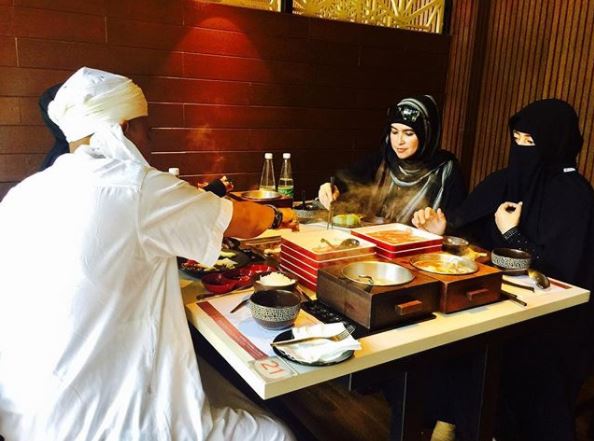 9 Momen kenangan kesetiaan tiga istri mendampingi Ustaz Arifin Ilham