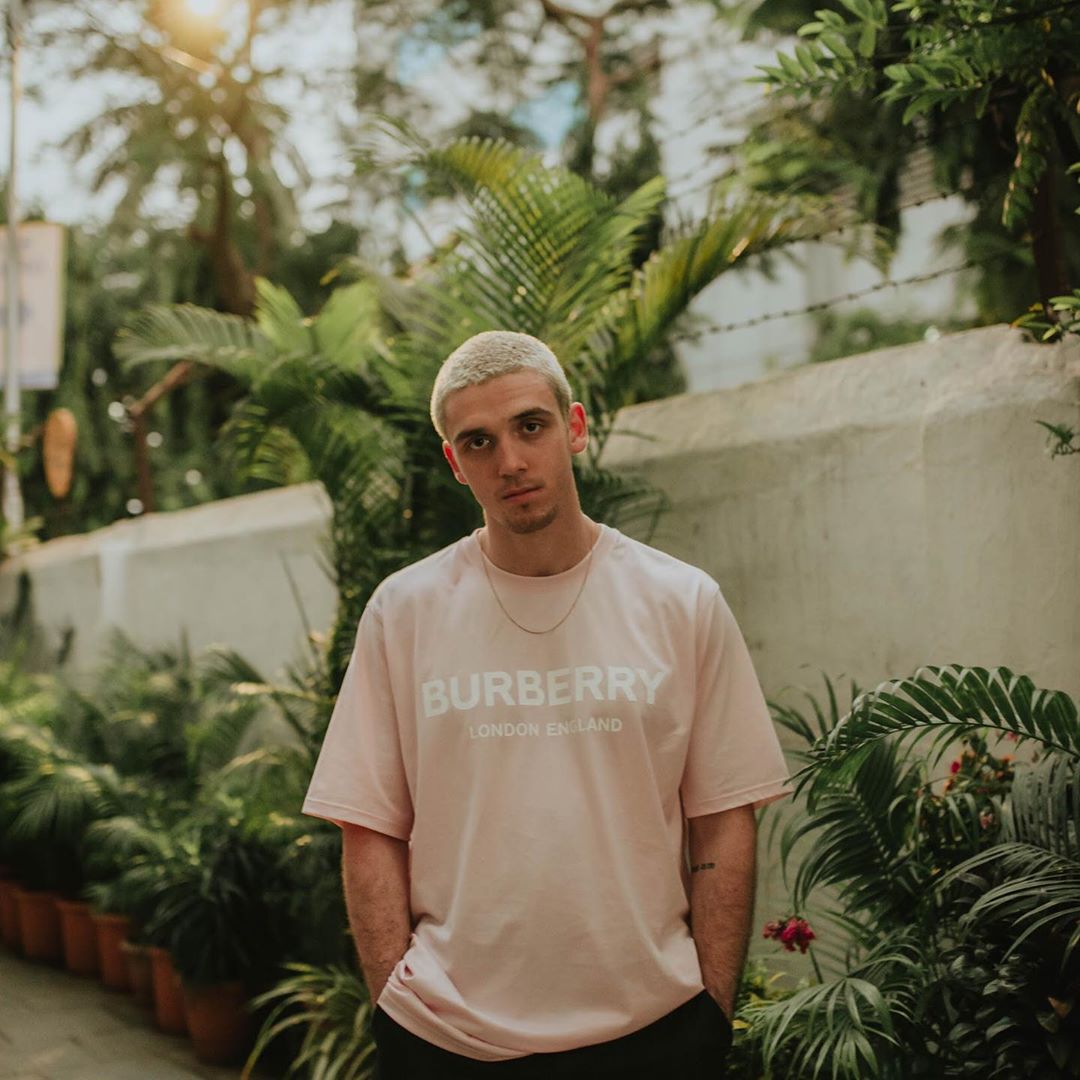 Terjadi kerusuhan 22 Mei, Lauv batalkan konser di Jakarta