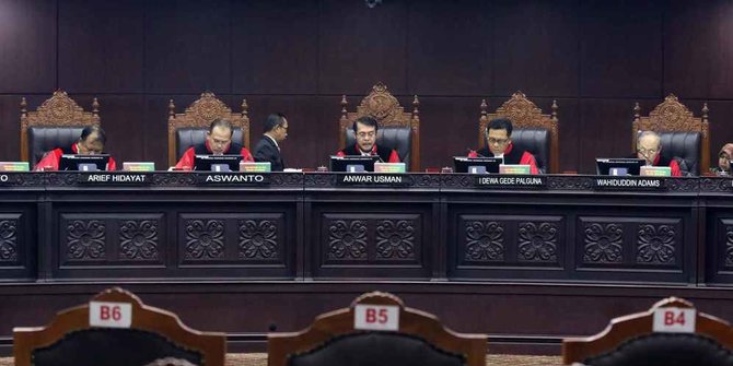 Ini rekam jejak 9 hakim MK yang mengadili sengketa Pilpres 2019