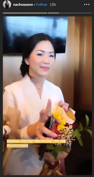 Hadiri kelulusan putrinya, penampilan Veronica Tan curi perhatian