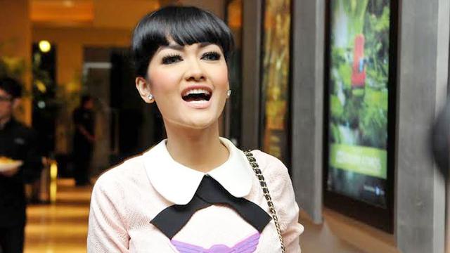 Kisah 9 publik figur meninggal di bulan Ramadan, penuh duka