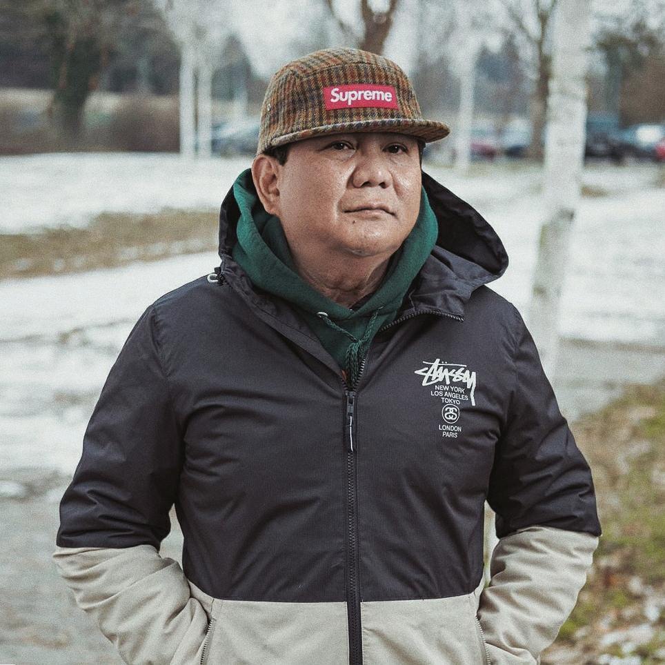 Editan foto 9 tokoh penting bergaya hypebeast ini kocak abis