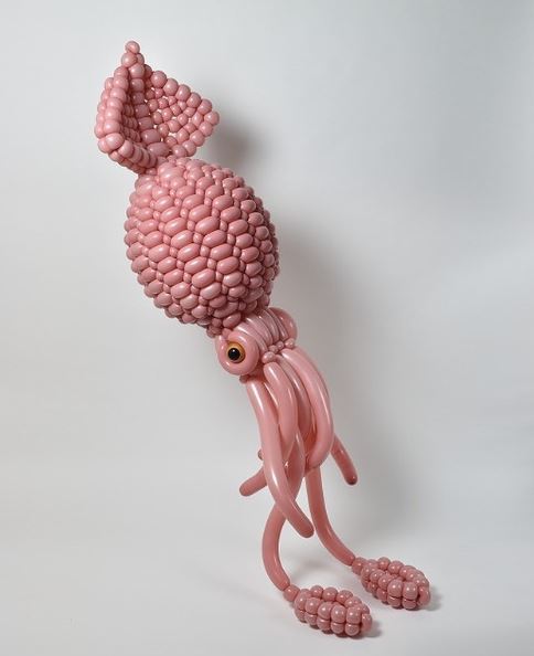 15 Karya patung hewan terbuat dari balon ini bikin takjub