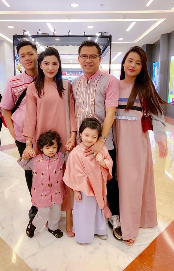 7 Momen bukber keluarga besar Ashanty, Millendaru jadi sorotan