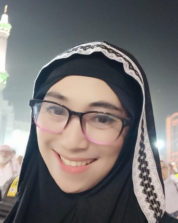 Pesona 6 anak band yang kini berhijab