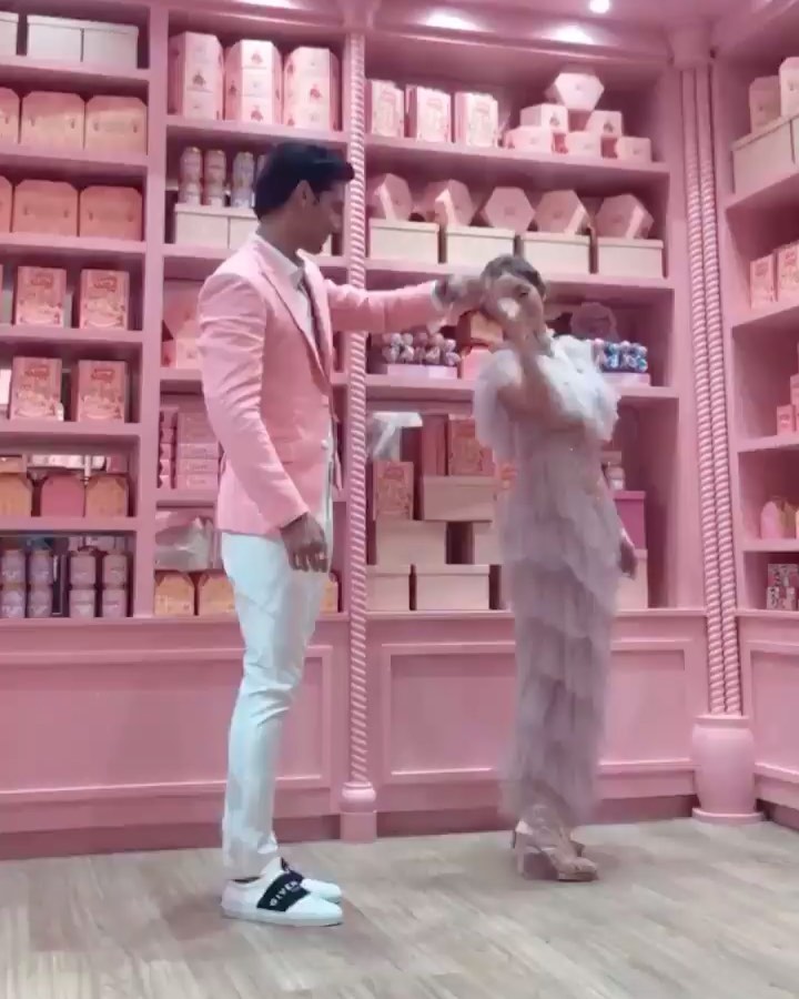 10 Potret romantis prewedding Jedar & Richard Kyle, usung 5 tema