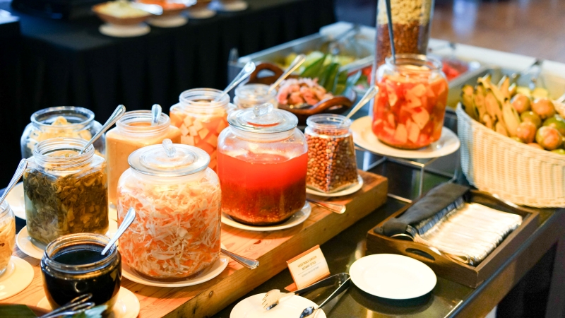 Selama puasa hotel ini sulap resto jadi Kampoeng Ramadan ala Betawi