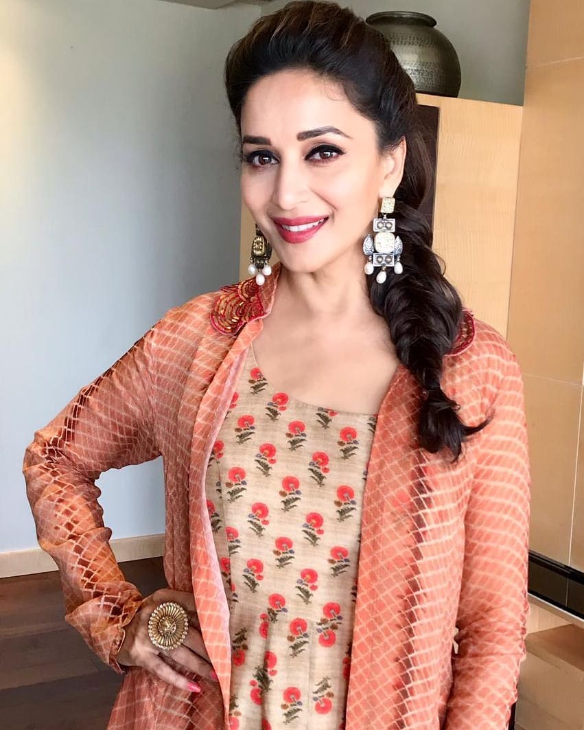 10 Seleb Bollywood ini awet muda meski berusia 40-an tahun 