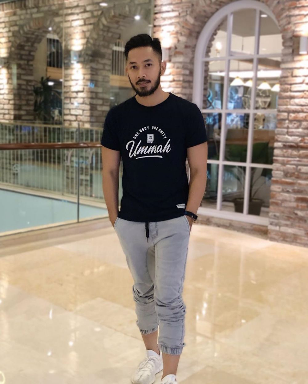 Lama tak muncul, ini 7 penampilan terbaru Uki Noah yang kini hijrah