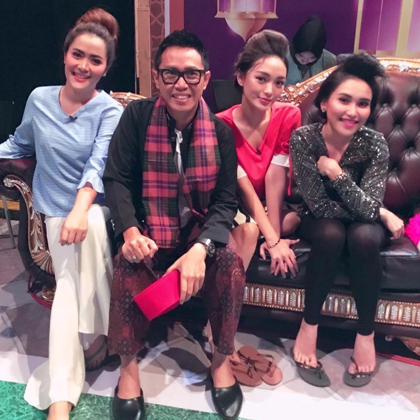 Usai acaranya ditegur, Ayu Ting Ting disindir MUI