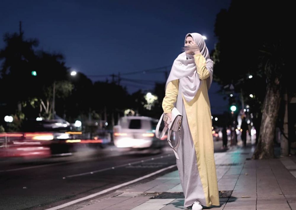 9 Gaya presenter berita usai putuskan berhijab, makin elegan