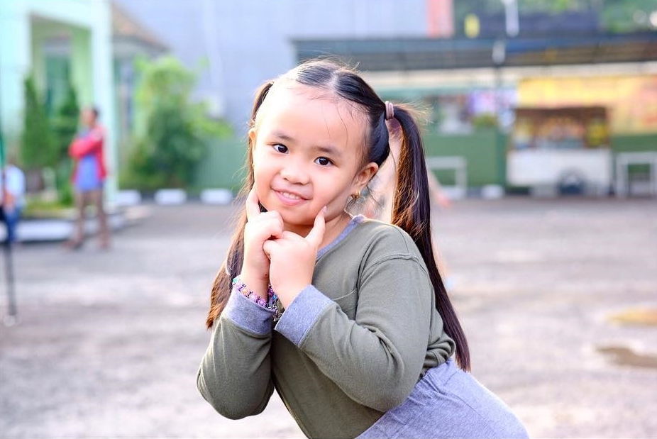 10 Gaya modis Hawra, putri Angel Lelga yang jarang terekspos