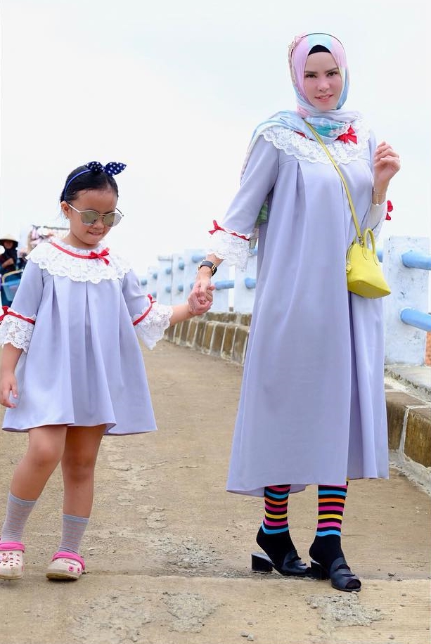 10 Gaya modis Hawra, putri Angel Lelga yang jarang terekspos