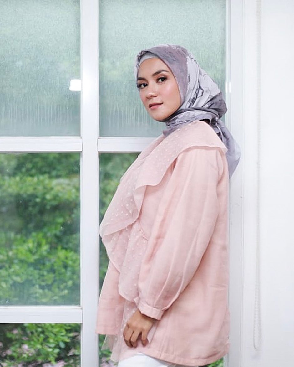 6 Model majalah dewasa yang kini berhijrah