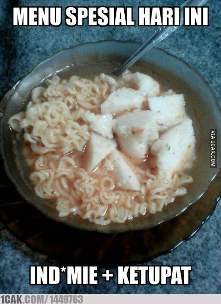 11 Meme lucu opor ayam & ketupat jelang Lebaran, bikin cekikikan